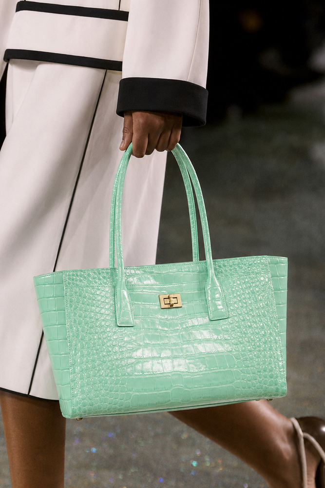 Leatherwork Embossing - SHELKSBAG 광택 있는 크로커다일 엠보싱 토트백
